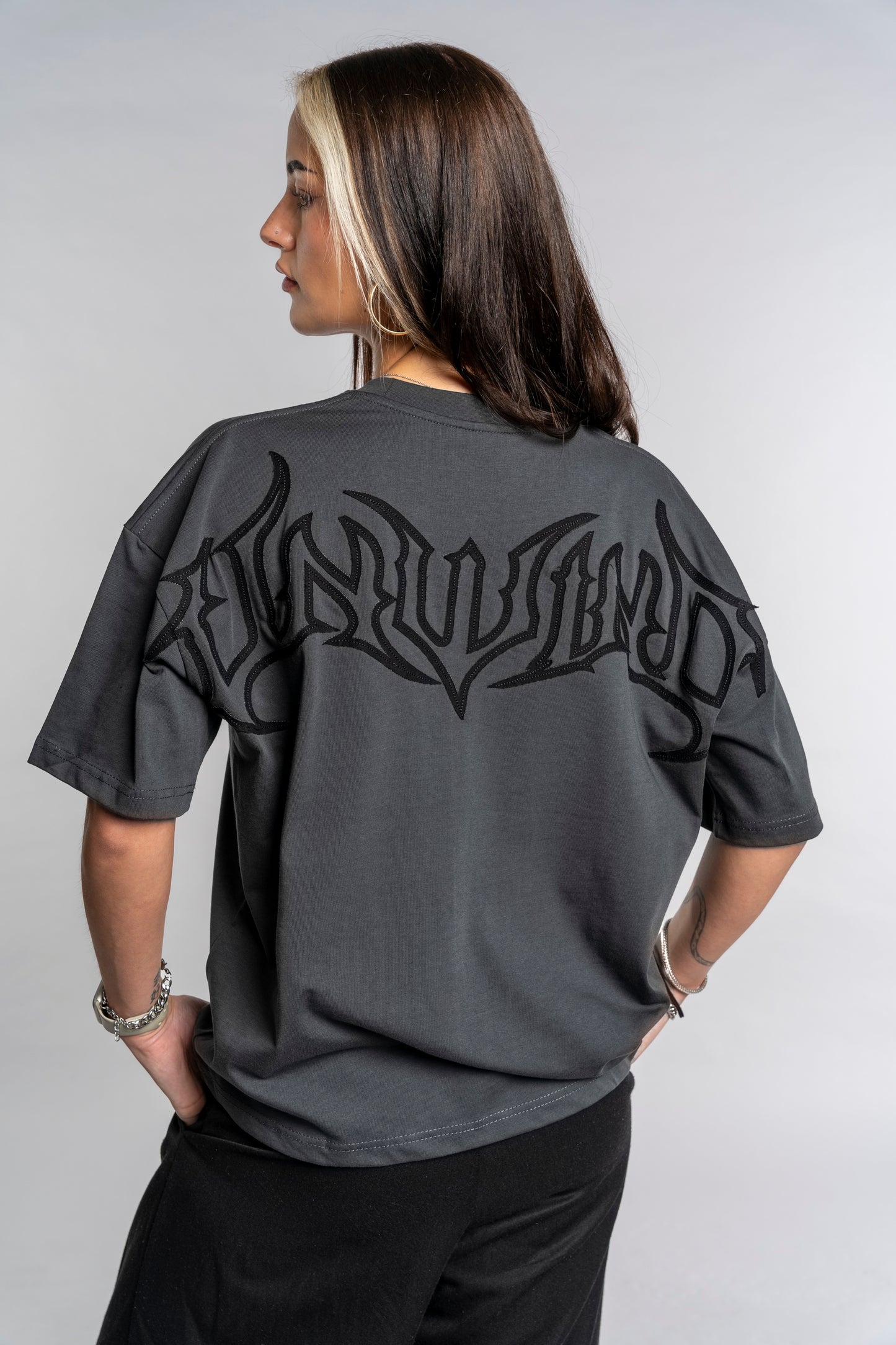 3D EMBROIDERY TEE