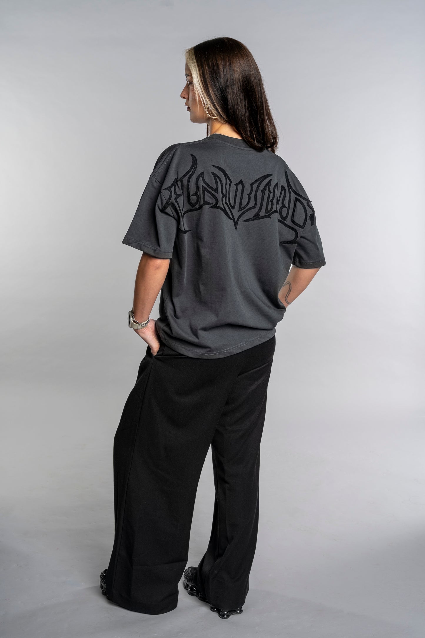 3D EMBROIDERY TEE