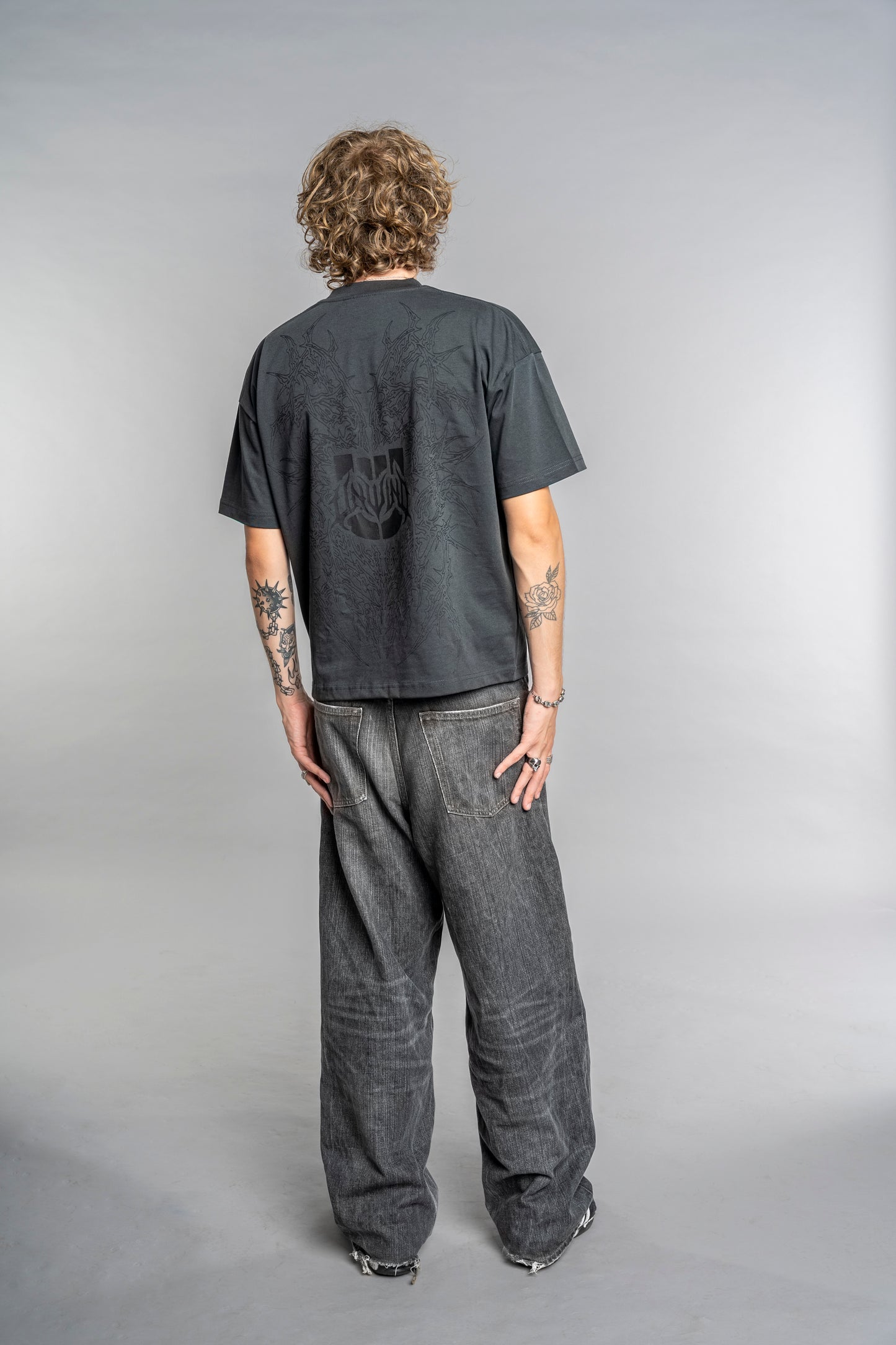 UMBRA TEE
