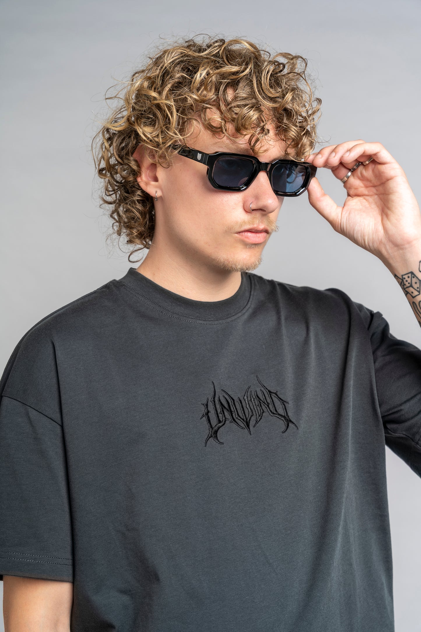SILVER LOGO SUNGLASS