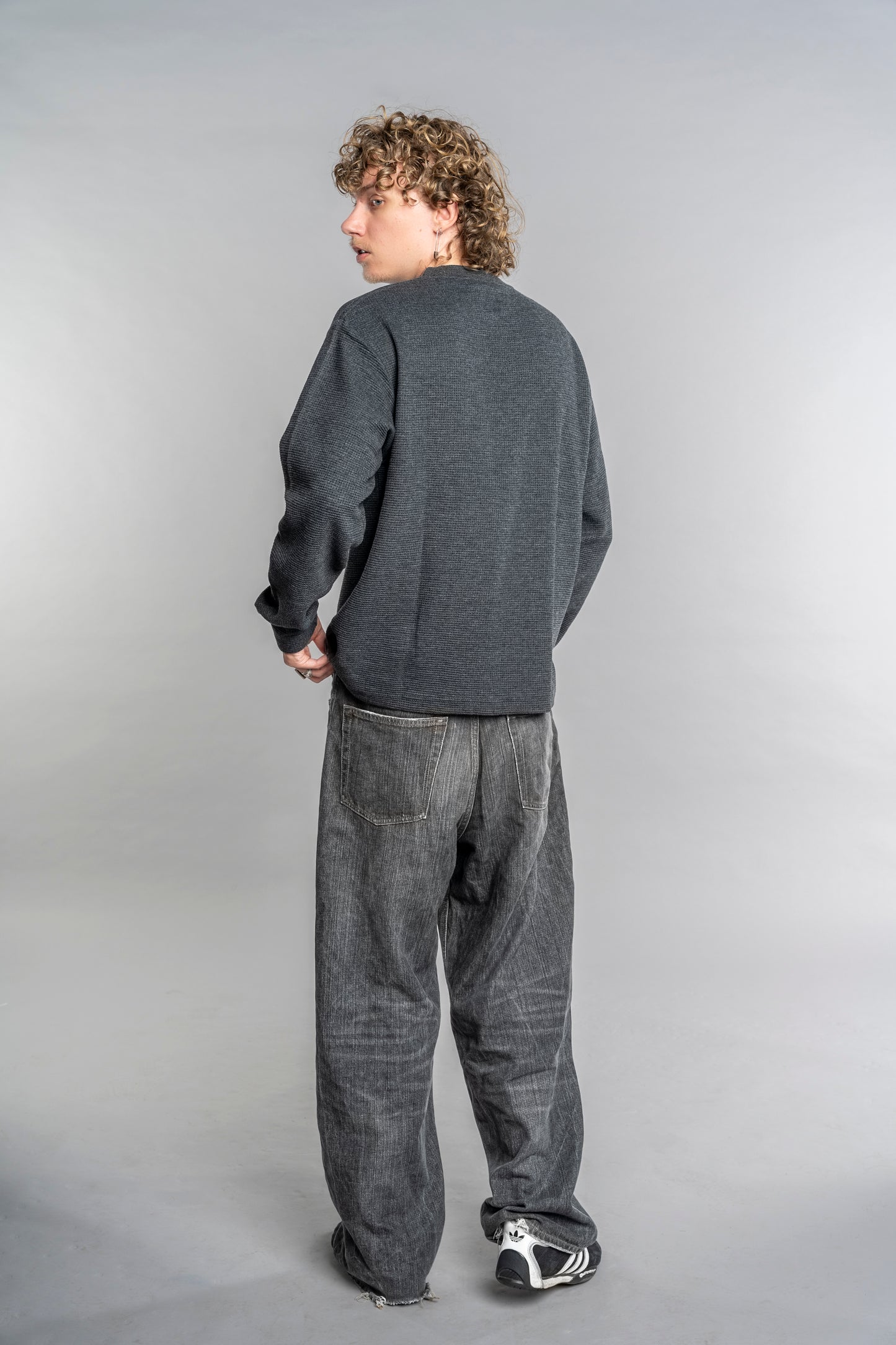 BLACK LOGO WAFFLE LONG SLEEVE